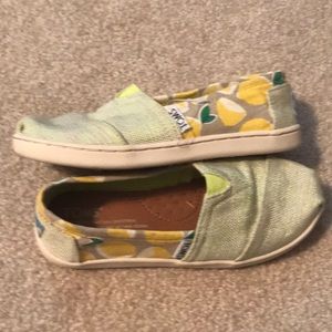 Kids lemon Toms- worn once only